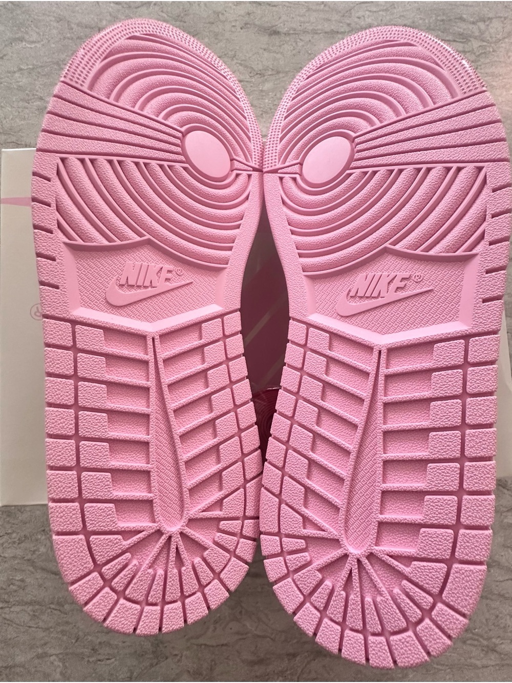 Travis Scott x Nike Jordan Low Sail/Tropic Shy-Pink DS OG - Picture 5 of 15